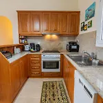 3Bdr Sunny Apartment In Corfu Town