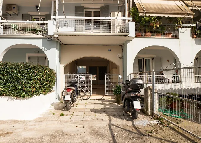 3Bdr Sunny Apartment In Corfu Town