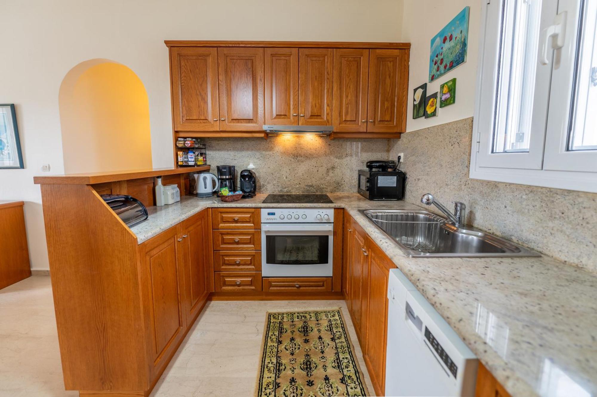 3bdr Sunny In Corfu Town Apartment