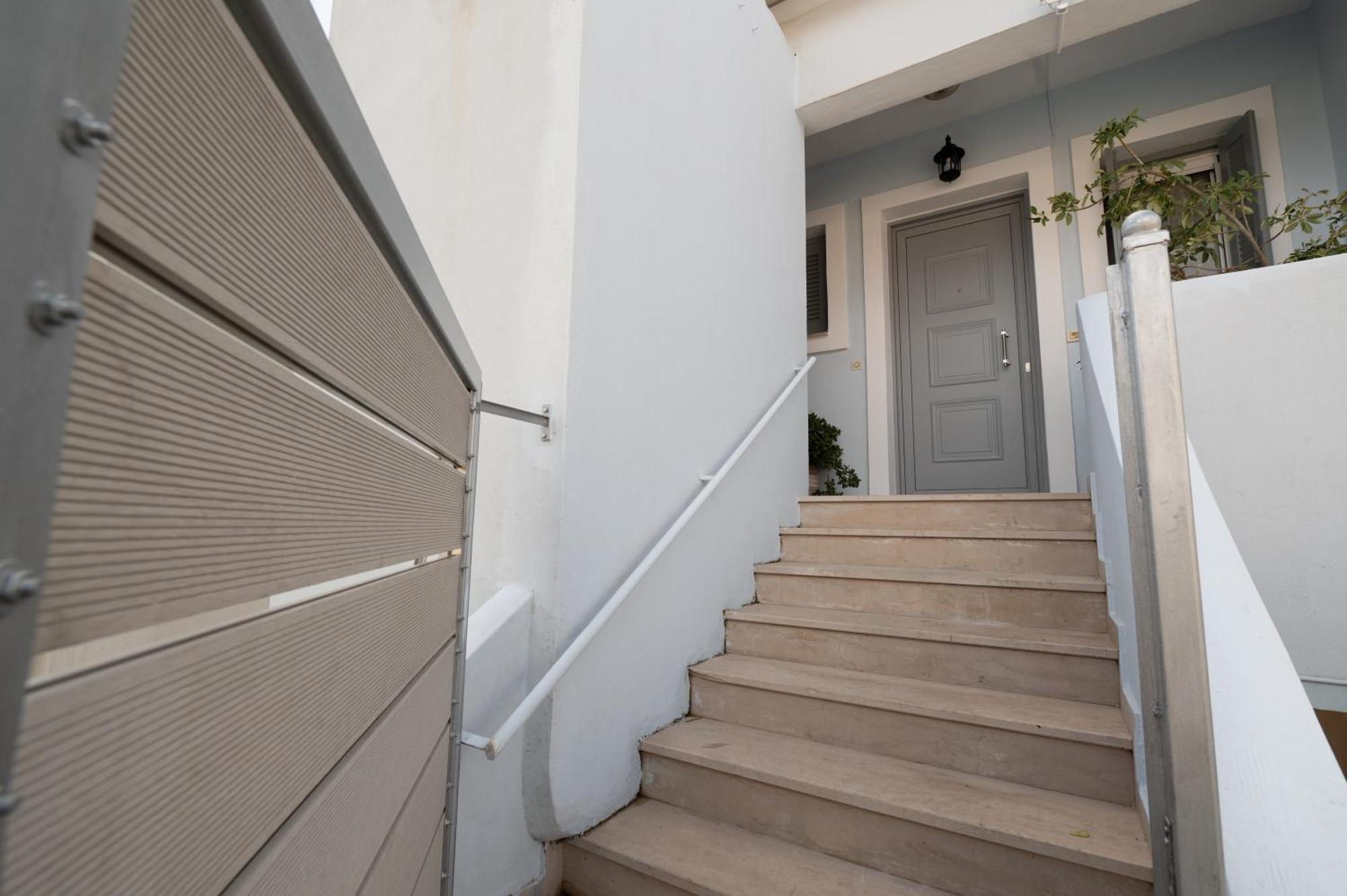 Apartment 3bdr Sunny In Corfu Town